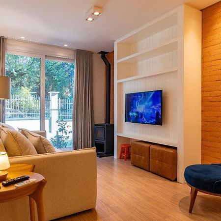 Rosa Edificio Bellagio Canela Com Infraestrutura Completa Apartment Bagian luar foto