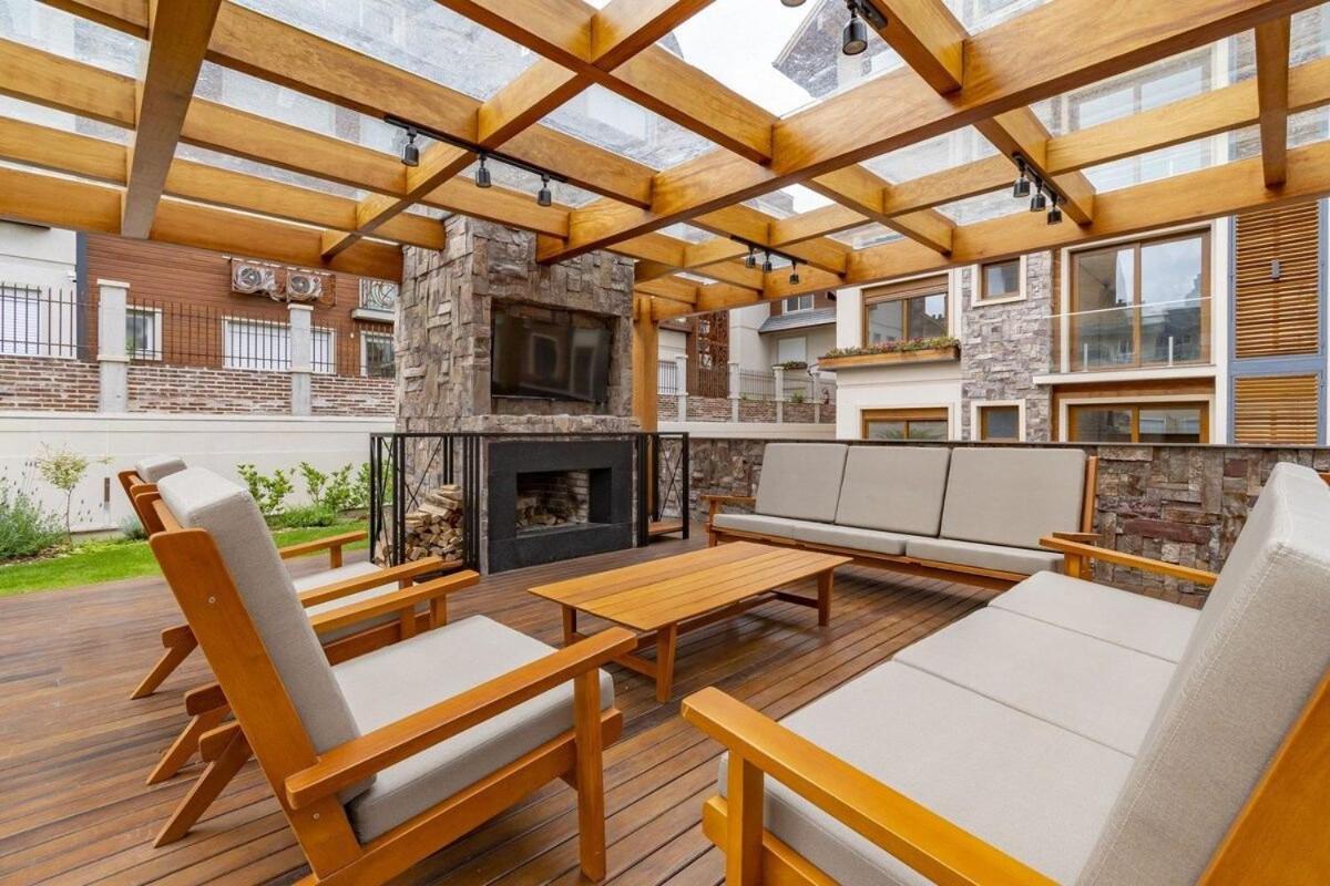 Rosa Edificio Bellagio Canela Com Infraestrutura Completa Apartment Bagian luar foto
