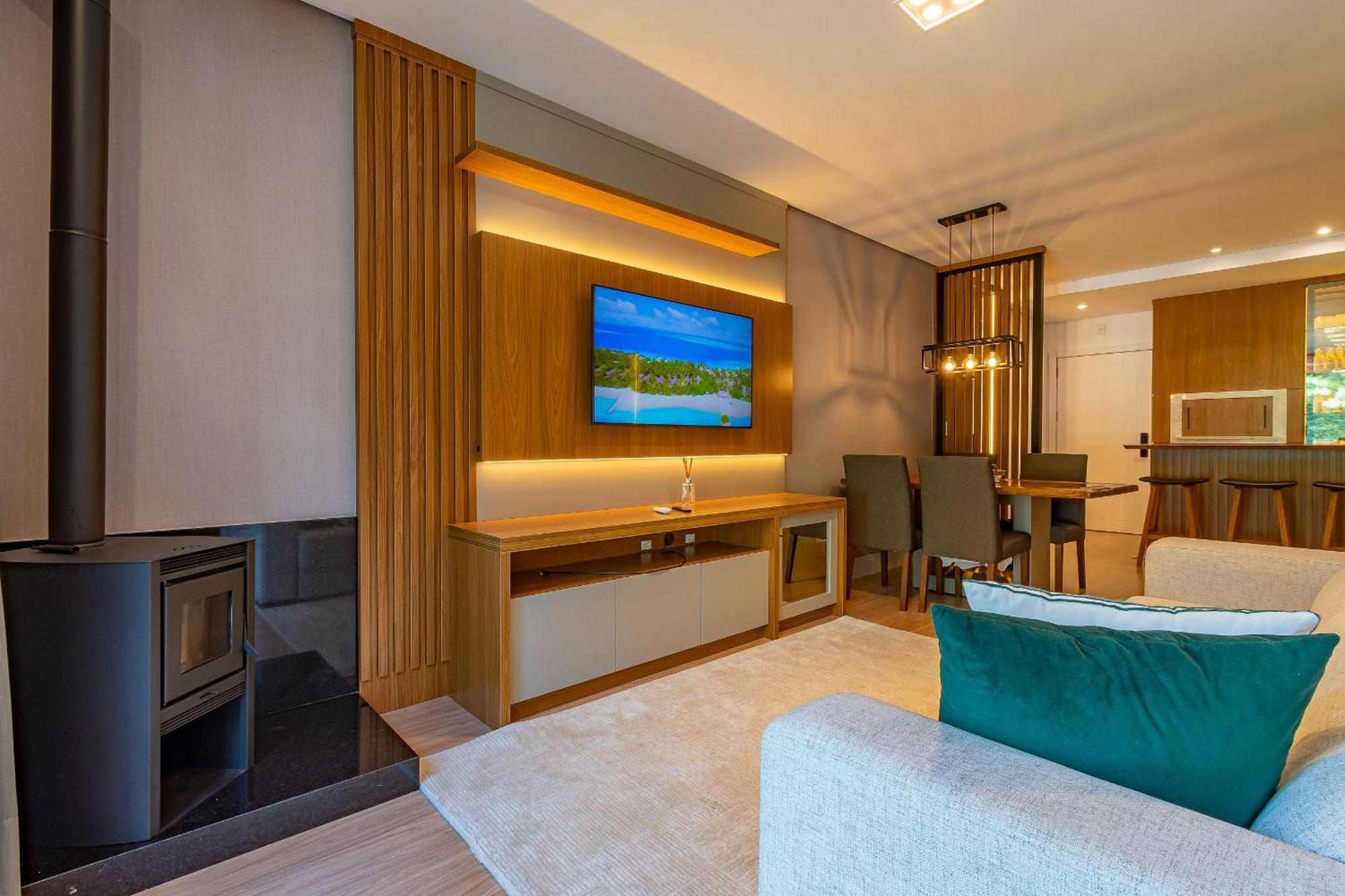 Rosa Edificio Bellagio Canela Com Infraestrutura Completa Apartment Bagian luar foto