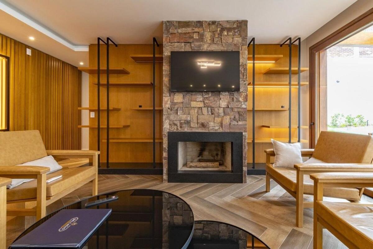 Rosa Edificio Bellagio Canela Com Infraestrutura Completa Apartment Bagian luar foto