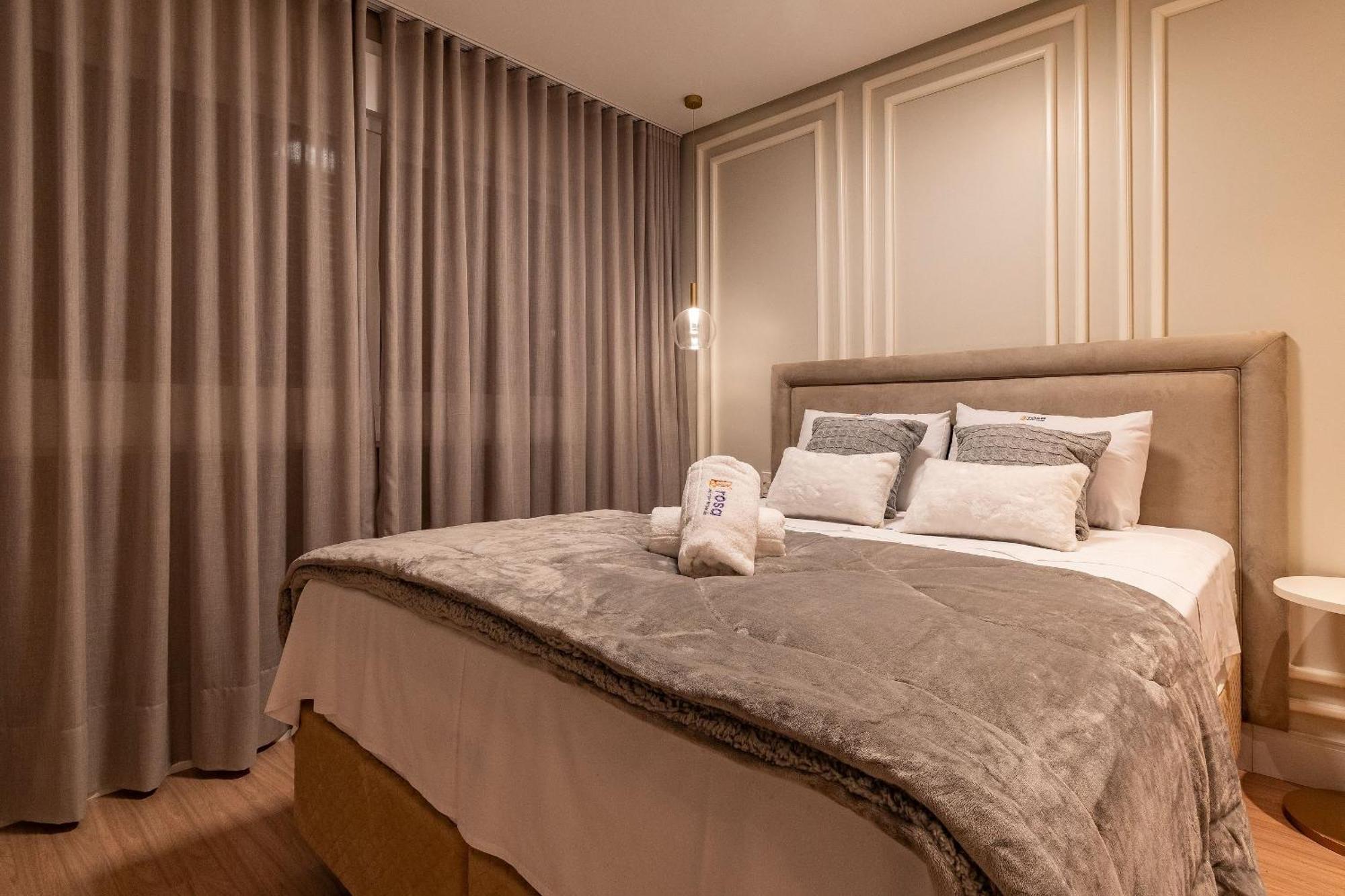 Rosa Edificio Bellagio Canela Com Infraestrutura Completa Apartment Bagian luar foto